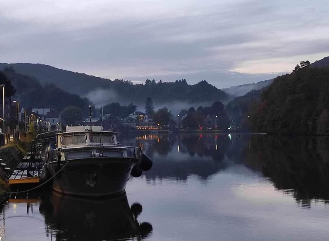 Escale Chambre D'Hotes Au Coeur Du Vieux Profondeville Entre Namur Et Dinant Bagian luar foto
