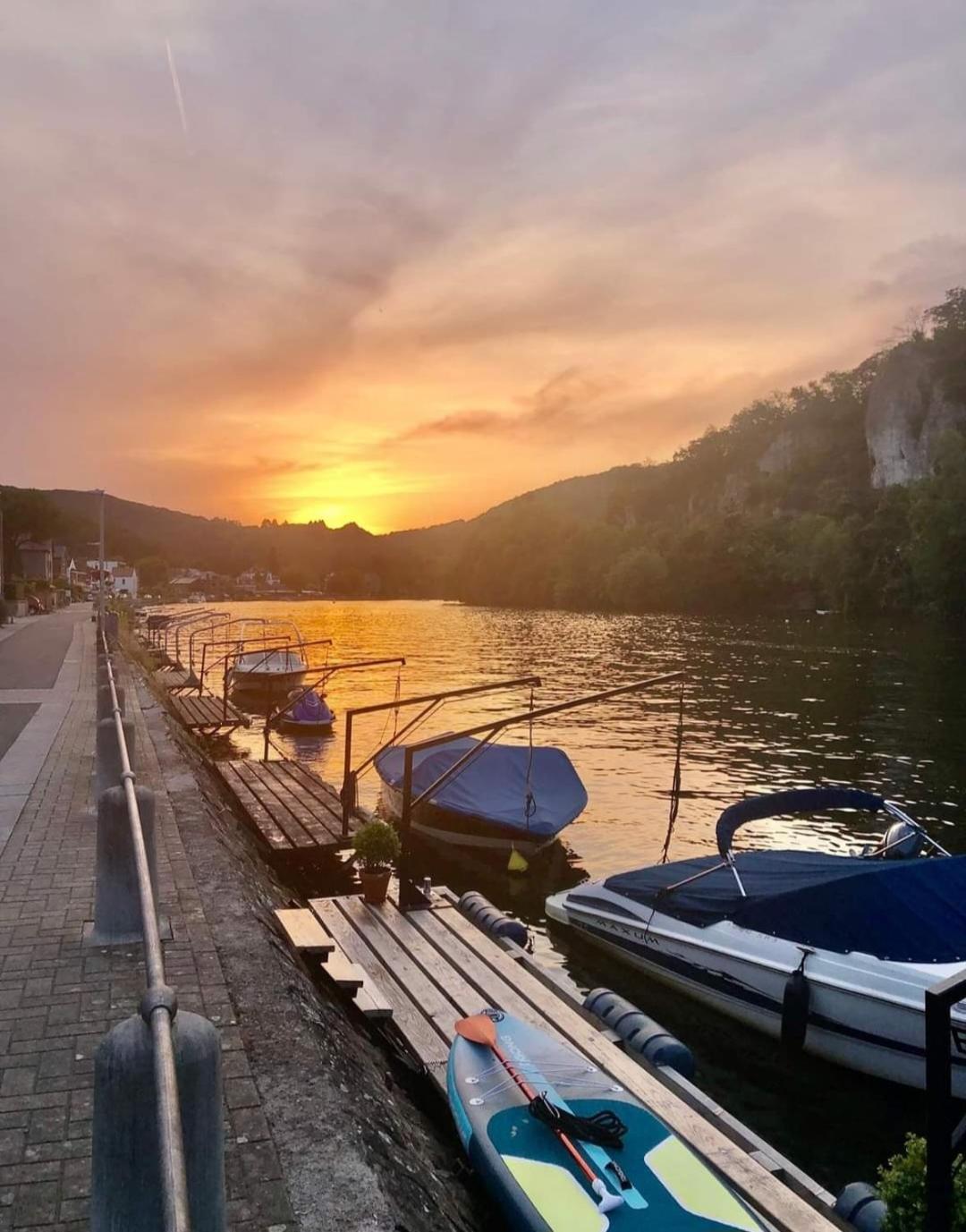 Escale Chambre D'Hotes Au Coeur Du Vieux Profondeville Entre Namur Et Dinant Bagian luar foto